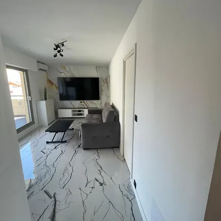 Terrasse Parking Prive Apartamento